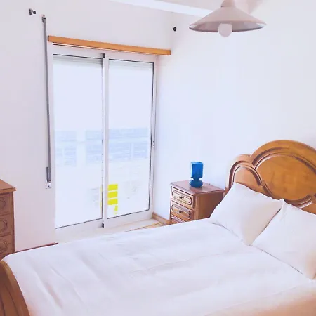 Apartment A 1 Min Da Praia Com Cozinha E Estacionamento Privado